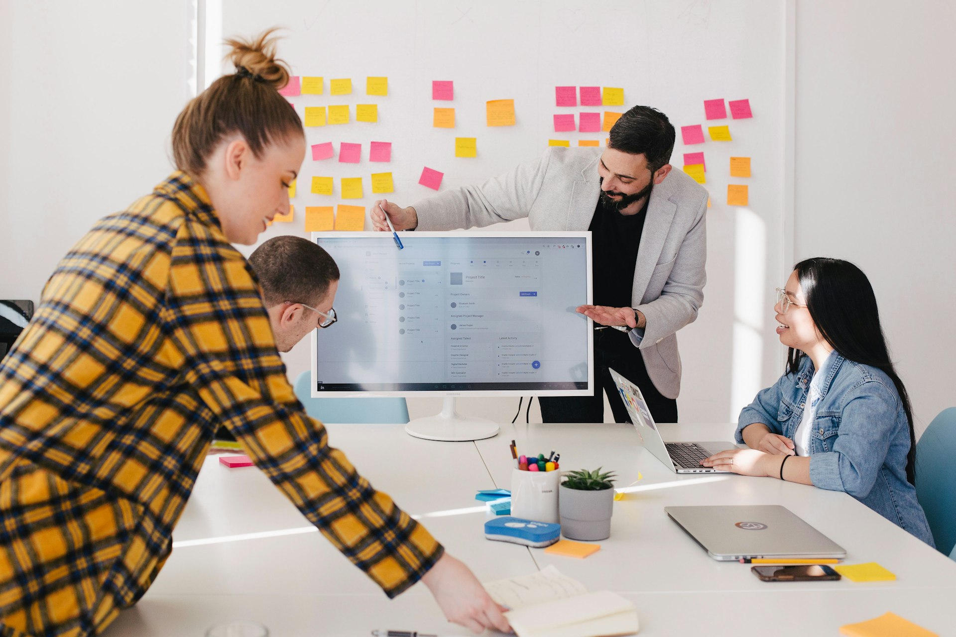 Vivs Cloud guides customers through implementation and configuration.